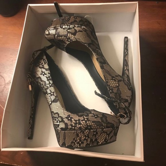 Lace heels - Picture 2 of 2